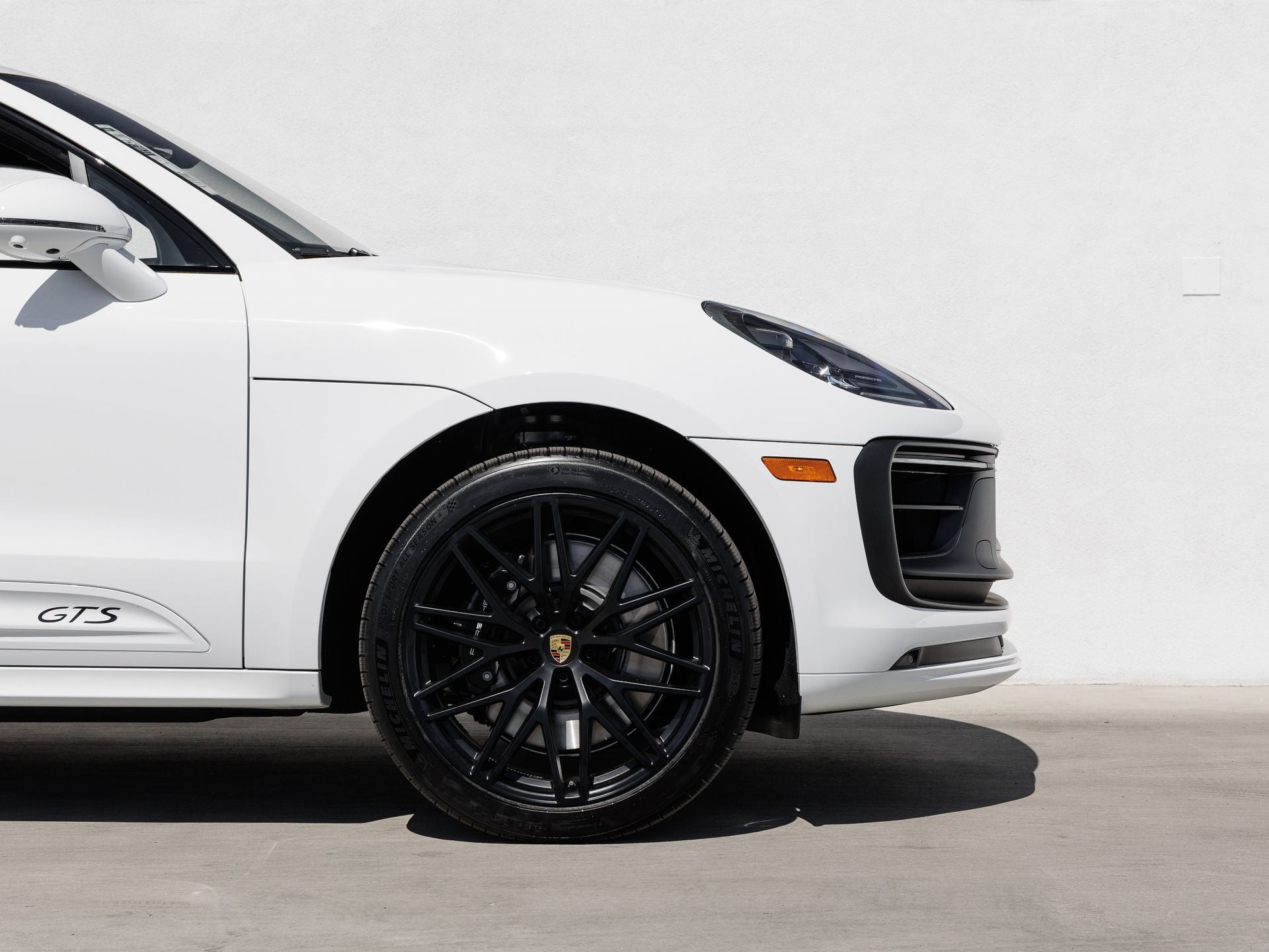 2026 Porsche Macan Macan GTS