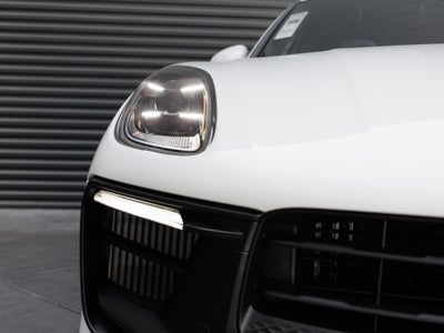 2026 Porsche Macan Macan GTS