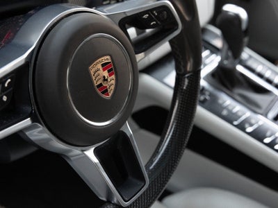 2017 Porsche Macan Macan Turbo