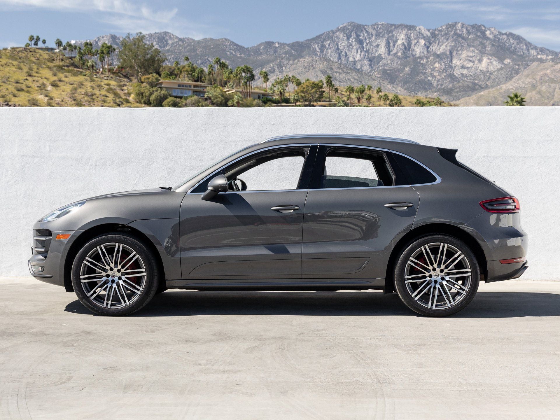 2017 Porsche Macan Macan Turbo