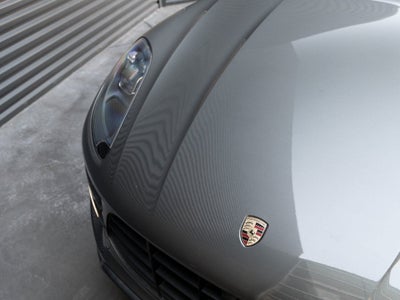 2017 Porsche Macan Macan Turbo