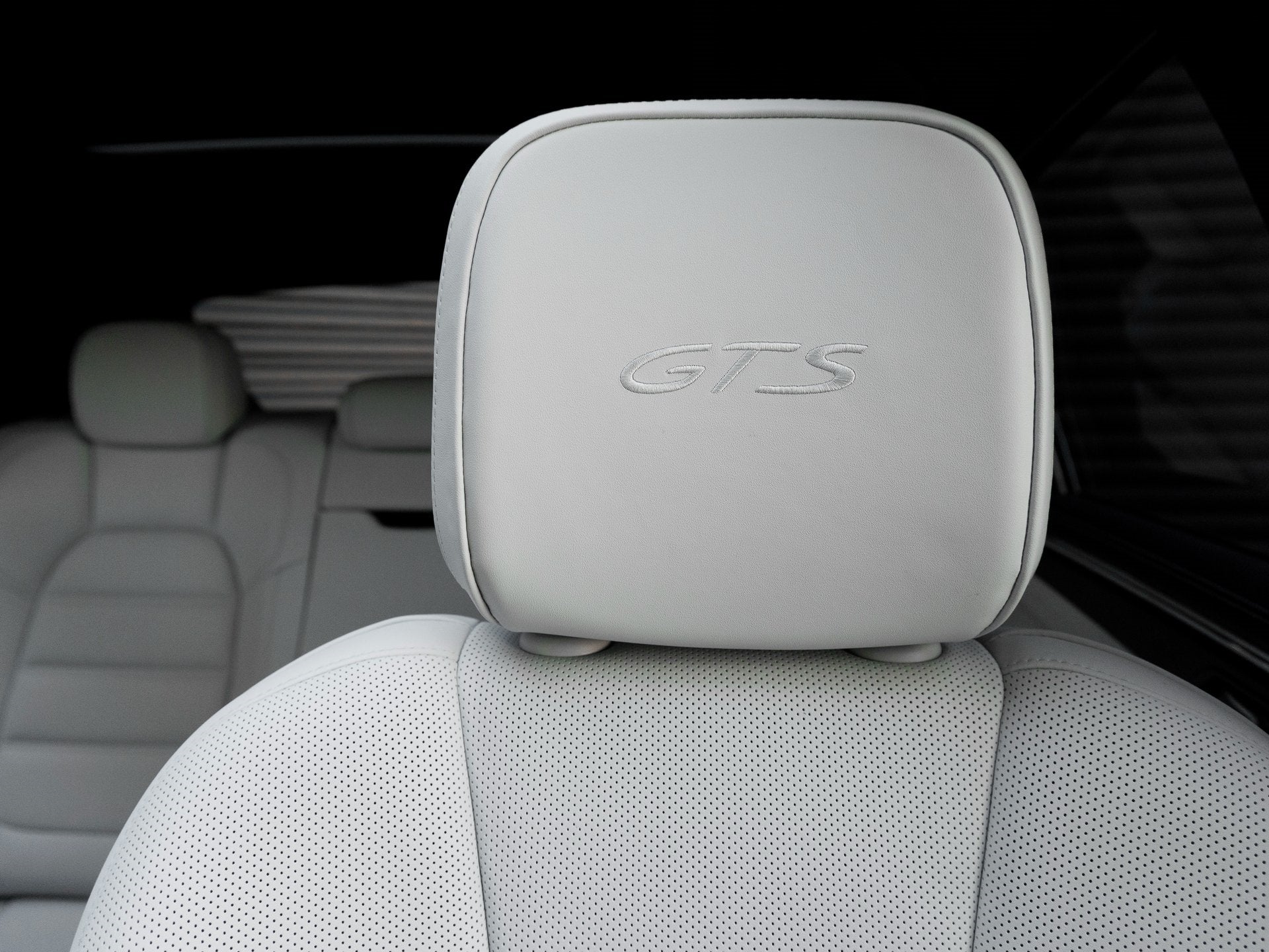 2026 Porsche Macan Macan GTS