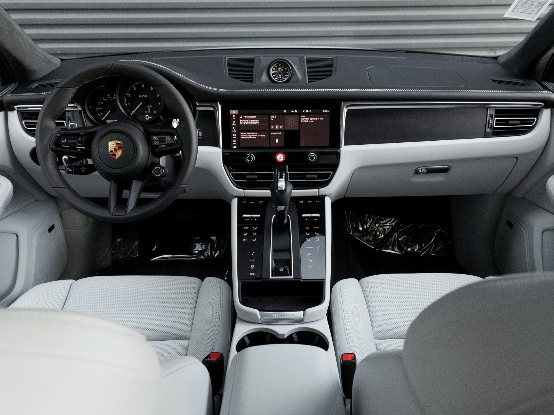 2026 Porsche Macan Macan GTS