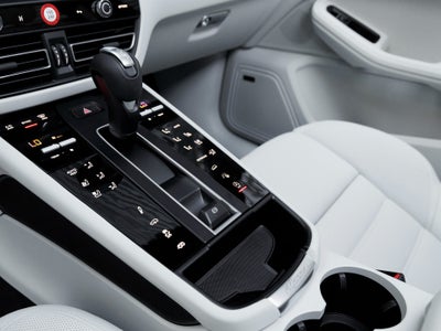 2026 Porsche Macan Macan GTS