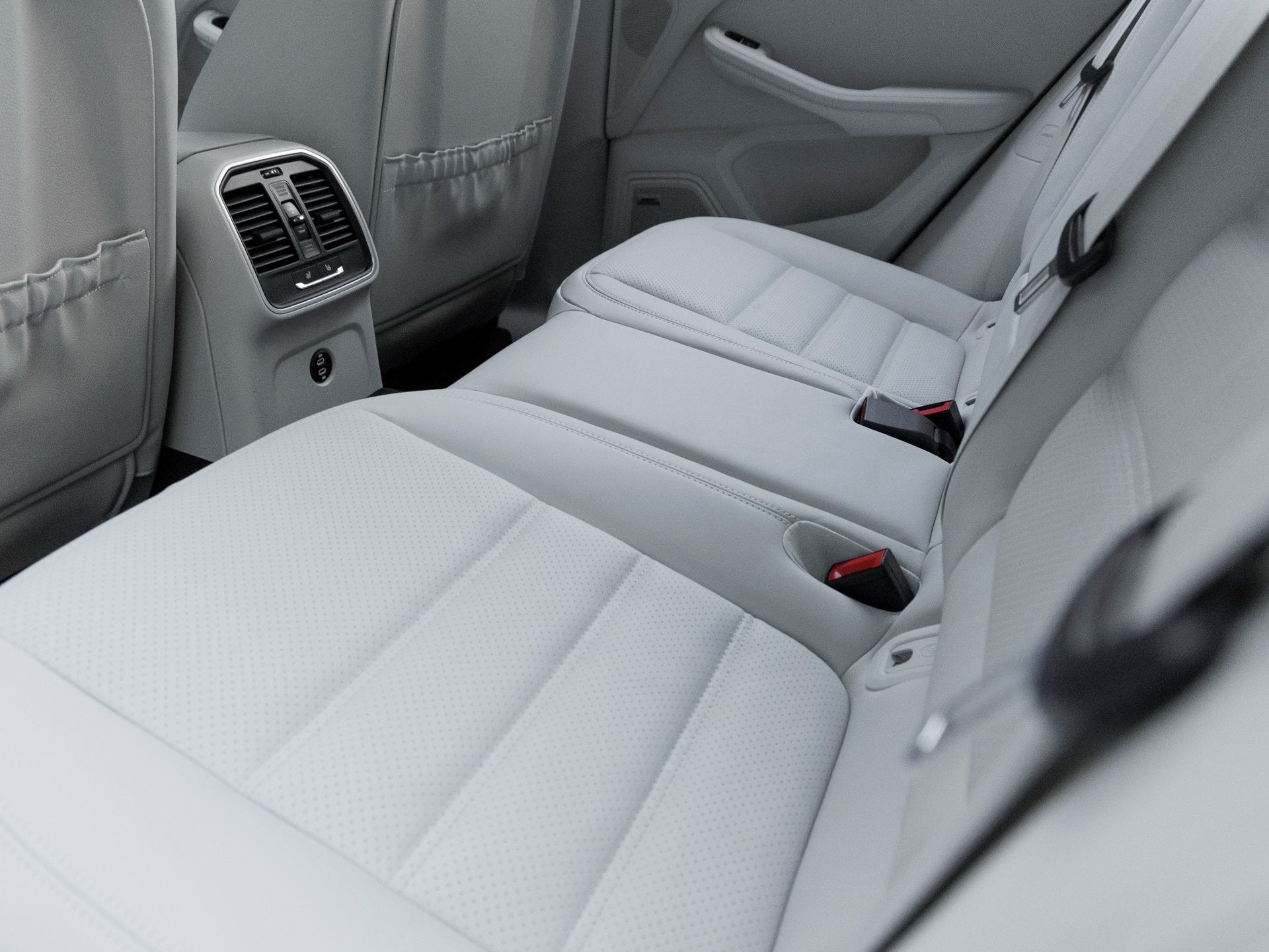 2026 Porsche Macan Macan GTS