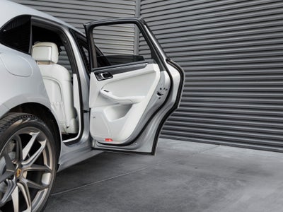 2026 Porsche Macan Macan GTS