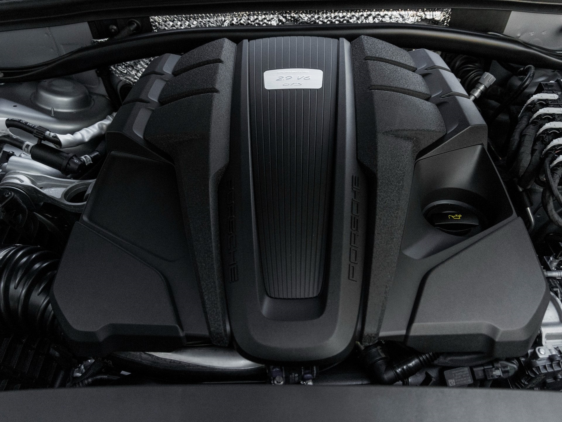 2026 Porsche Macan Macan GTS