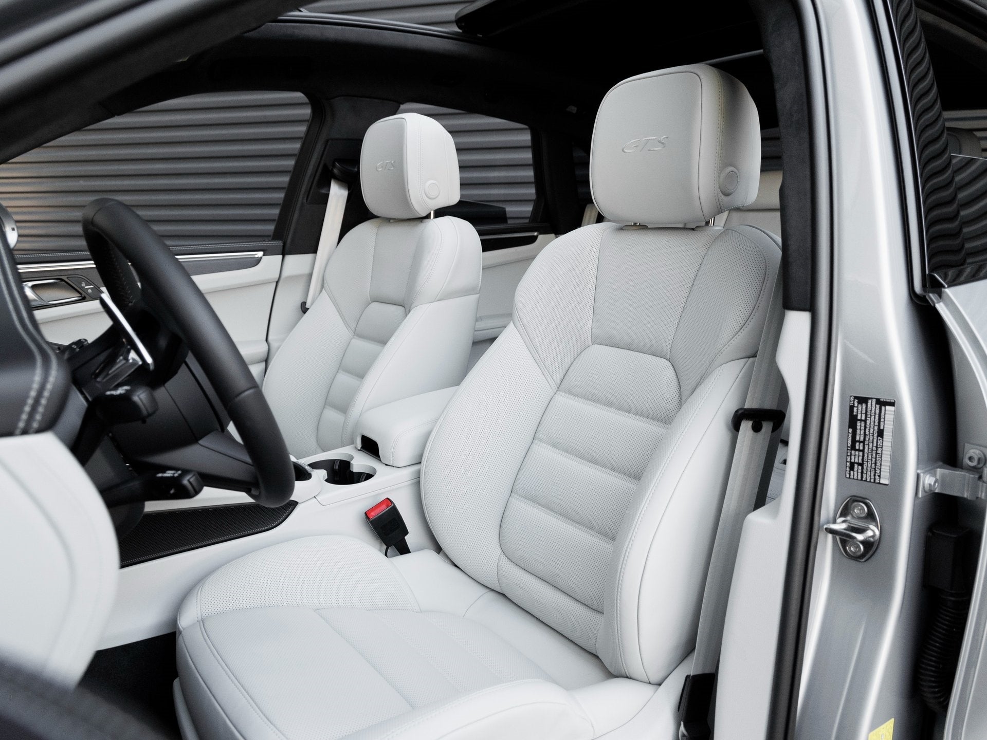 2026 Porsche Macan Macan GTS