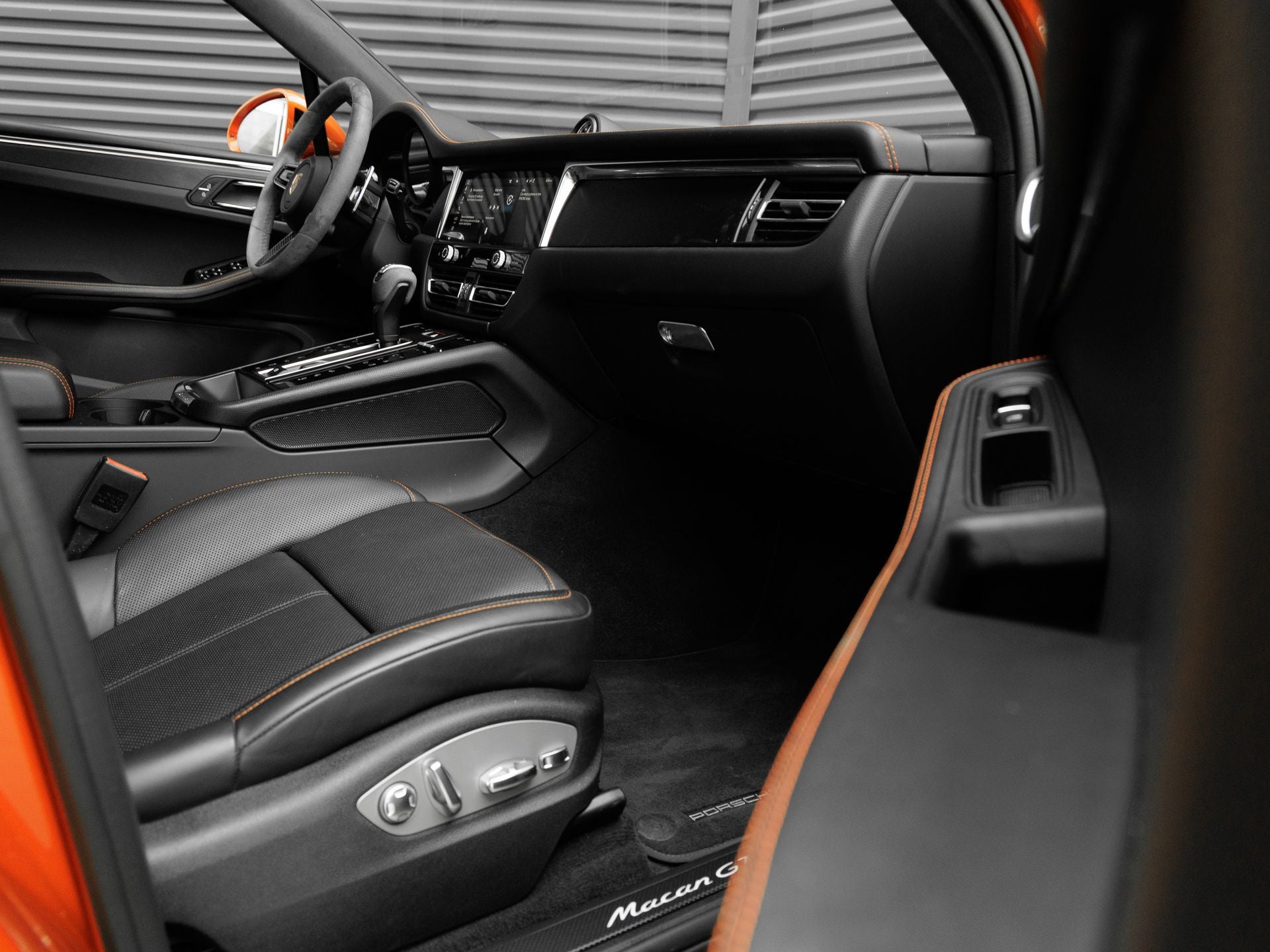 2024 Porsche Macan Macan GTS (MY24)