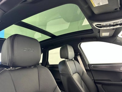 2026 Porsche Macan Macan GTS
