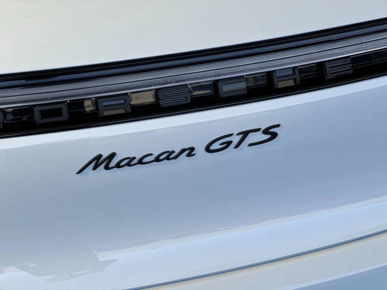 2026 Porsche Macan Macan GTS