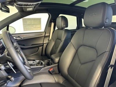 2026 Porsche Macan Macan GTS