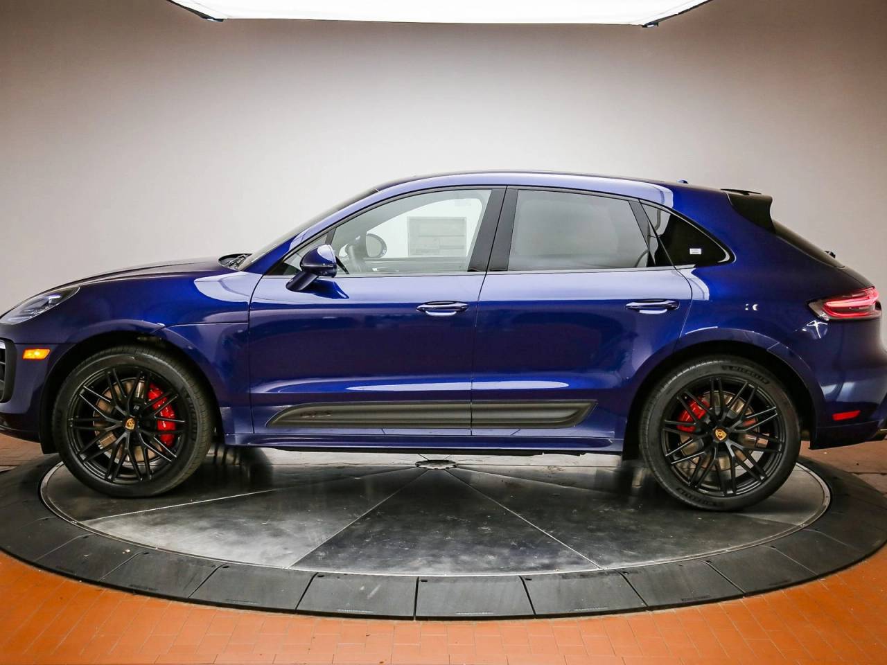 2026 Porsche Macan Macan GTS