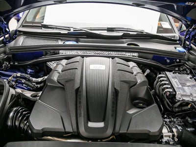 2026 Porsche Macan Macan GTS