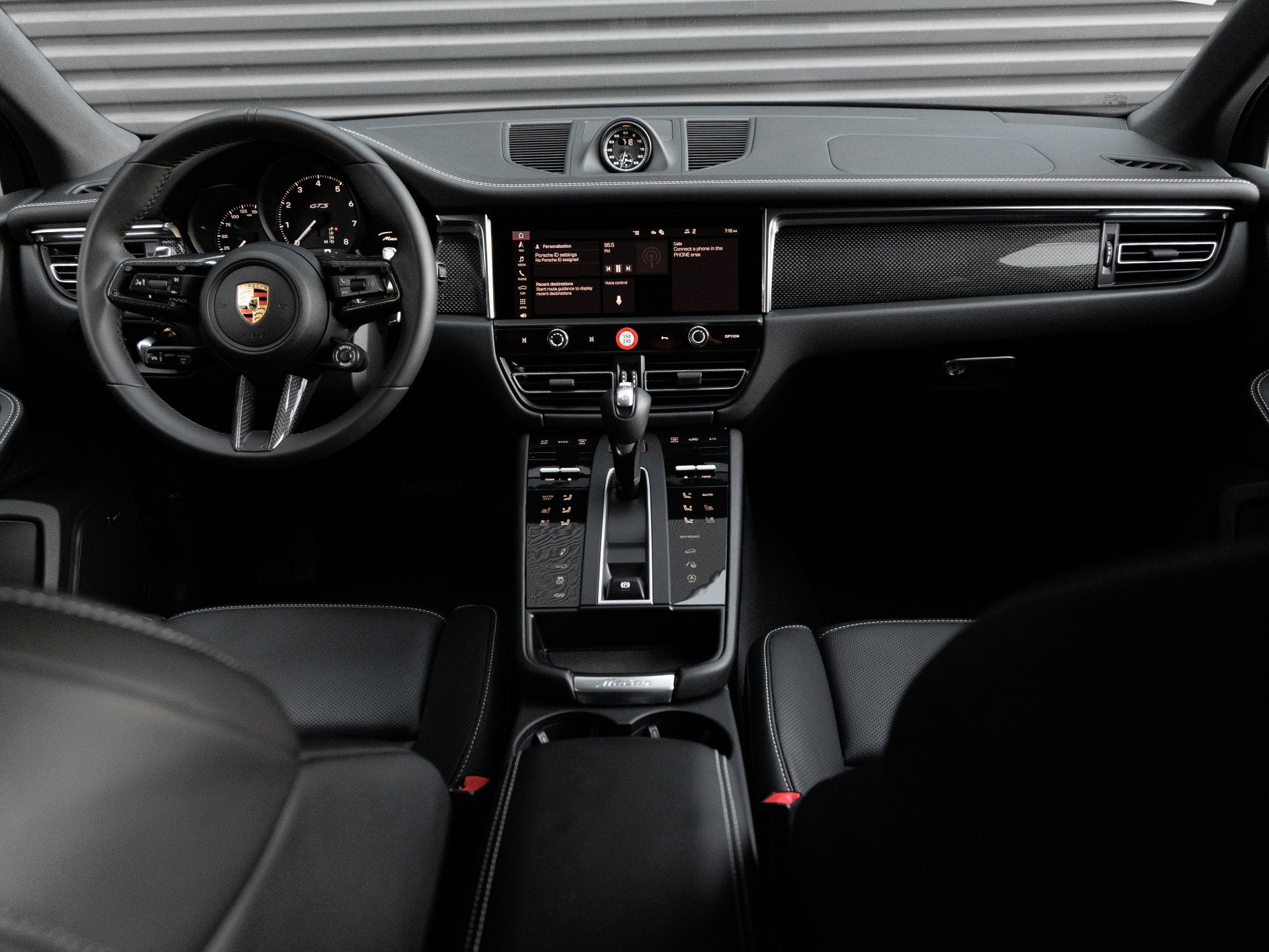 2026 Porsche Macan Macan GTS