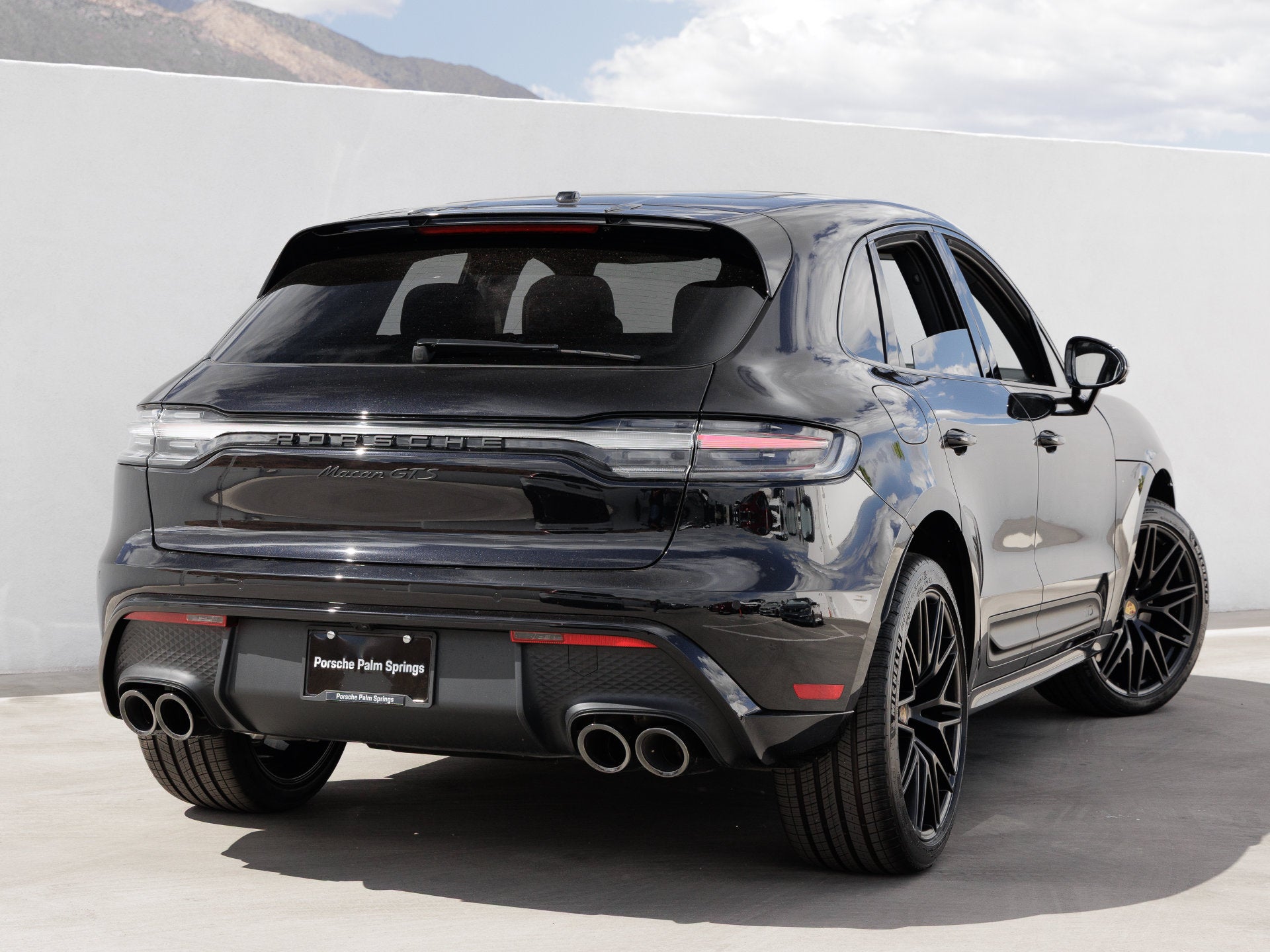 2026 Porsche Macan Macan GTS