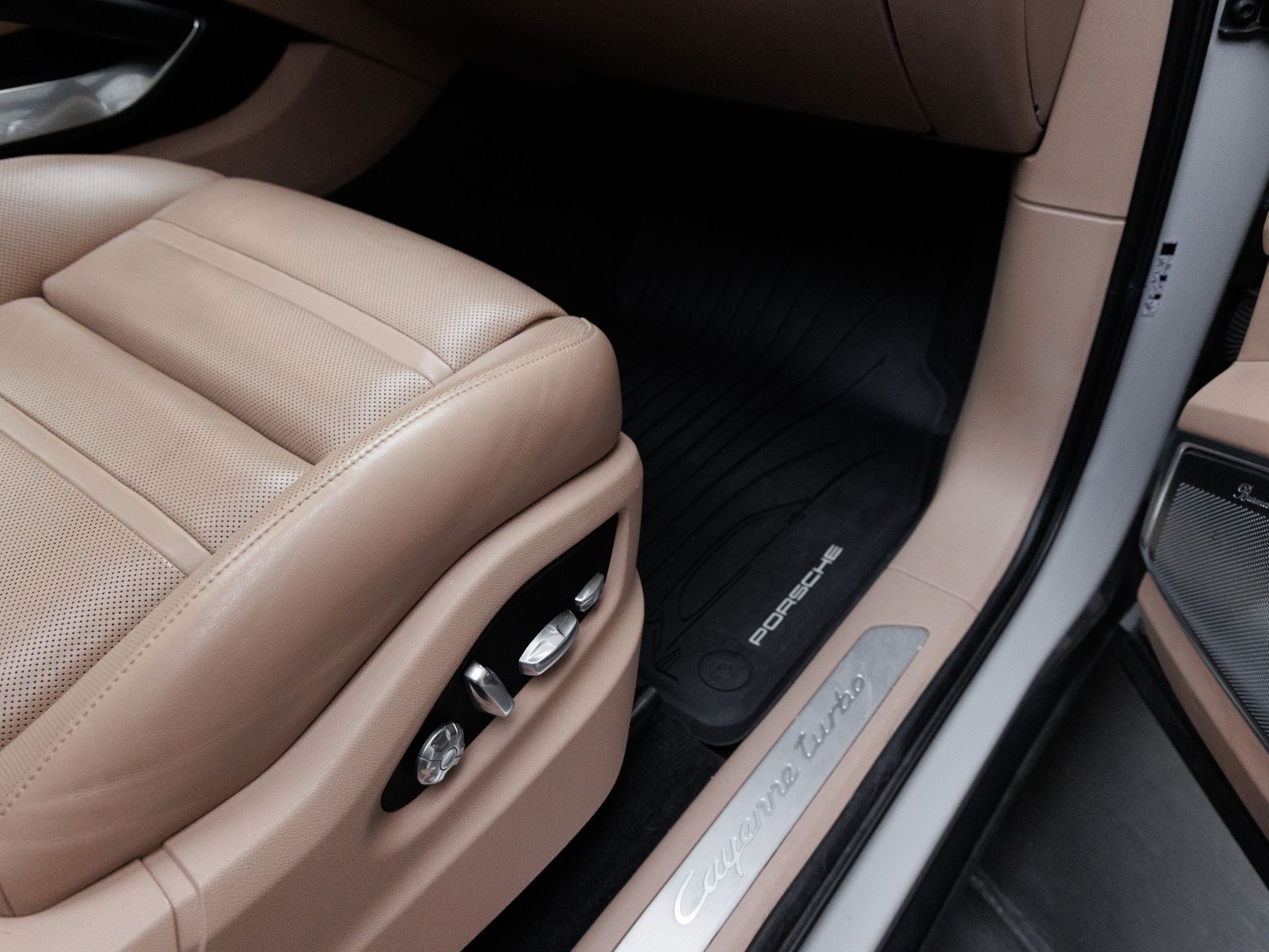 2020 Porsche Cayenne Cayenne Turbo