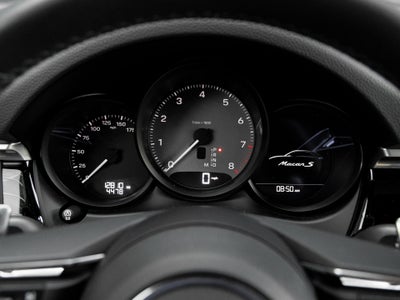 2022 Porsche Macan Macan S