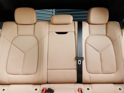 2022 Porsche Macan Macan S