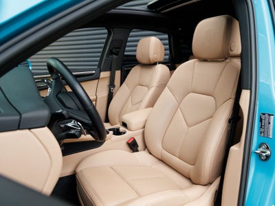 2022 Porsche Macan Macan S