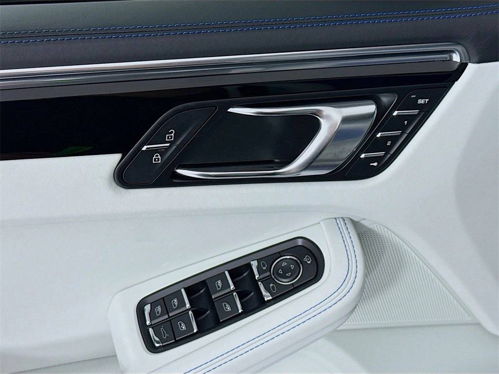 2026 Porsche Macan Macan S