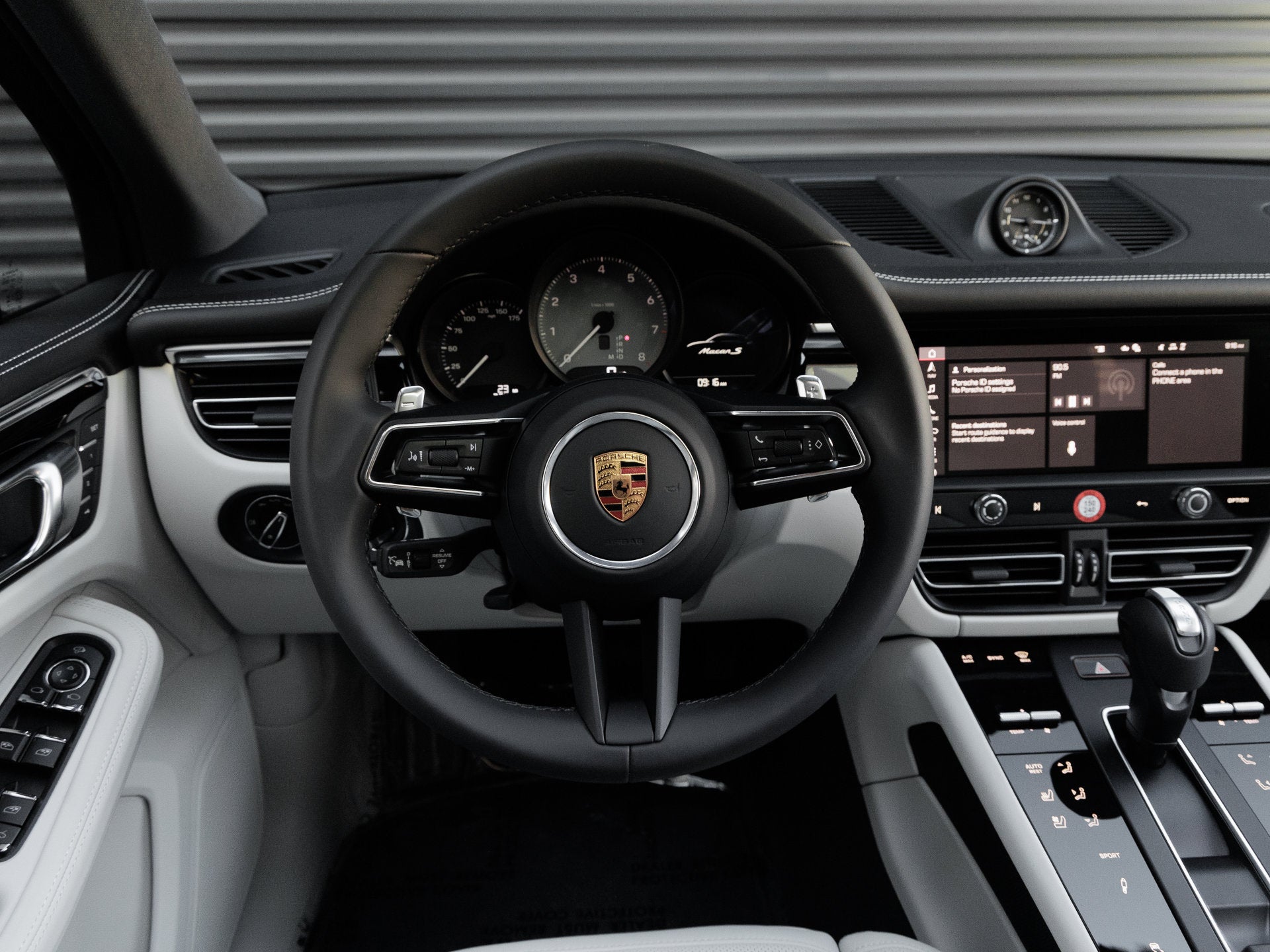 2026 Porsche Macan Macan S