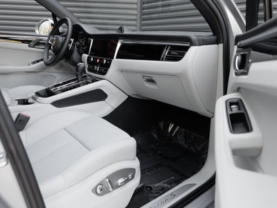 2026 Porsche Macan Macan S
