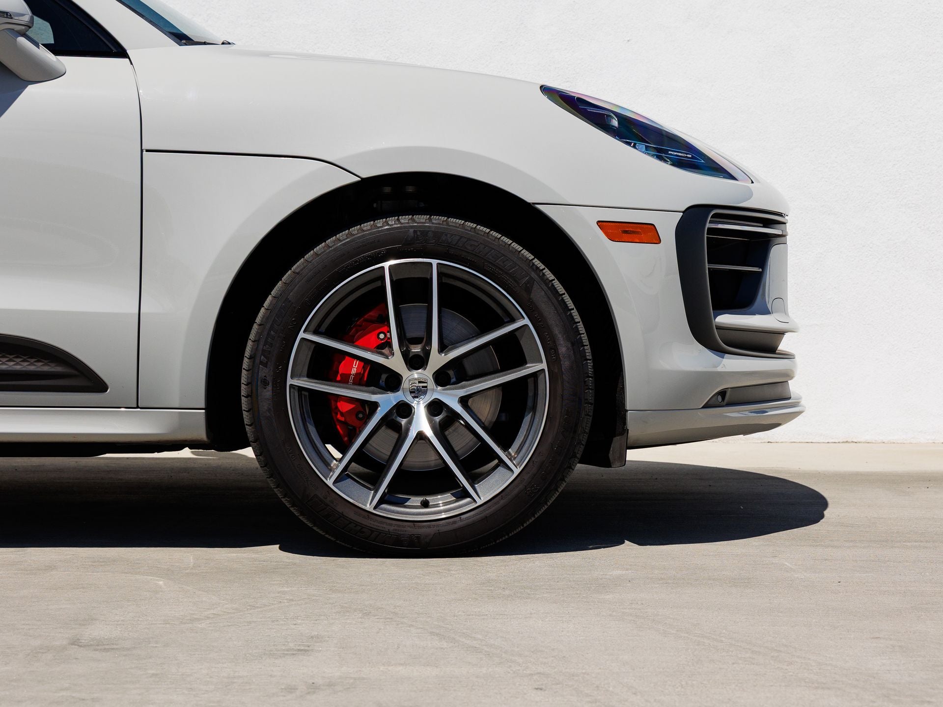 2024 Porsche Macan S