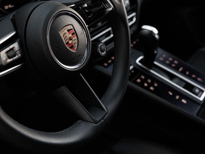 2024 Porsche Macan S