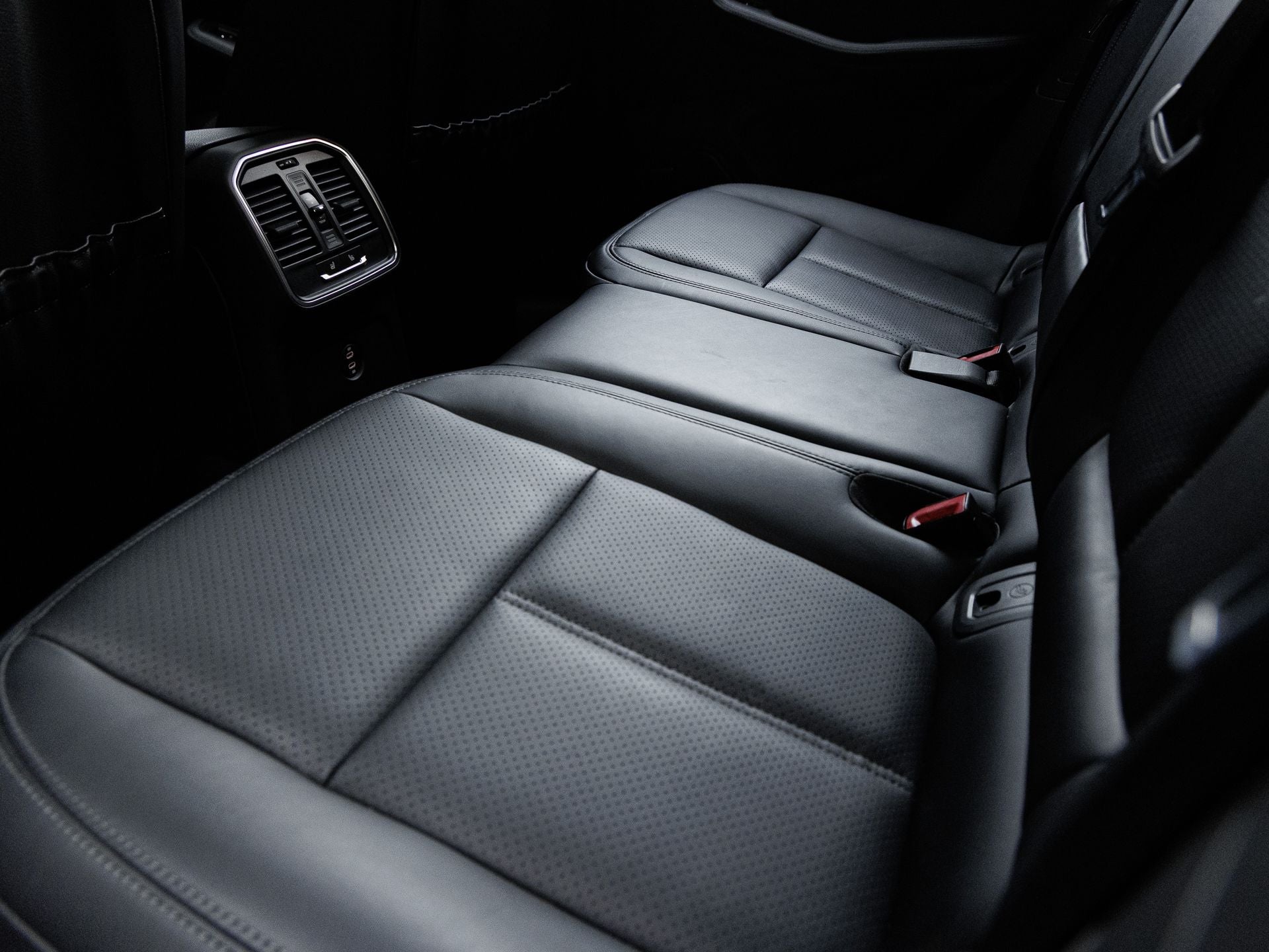 2024 Porsche Macan S