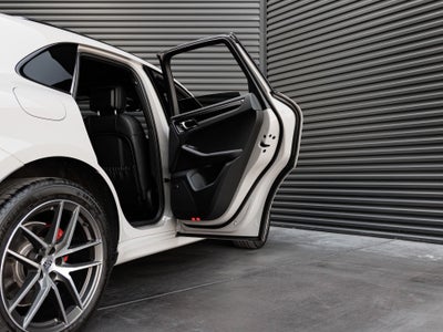 2024 Porsche Macan S