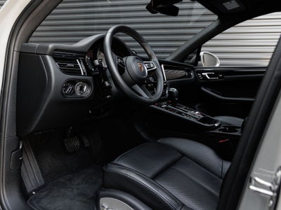 2024 Porsche Macan S
