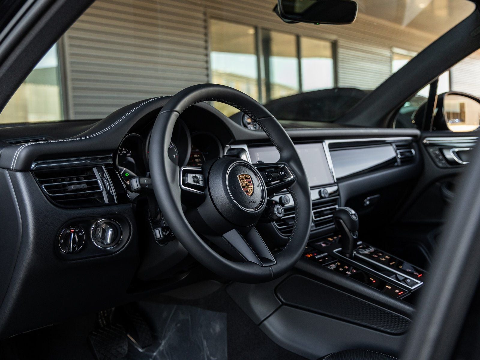 2026 Porsche Macan Macan S