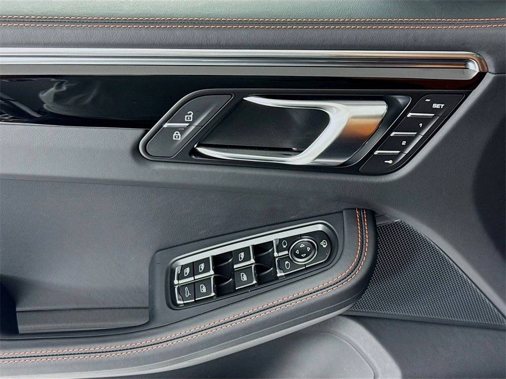 2026 Porsche Macan Macan S