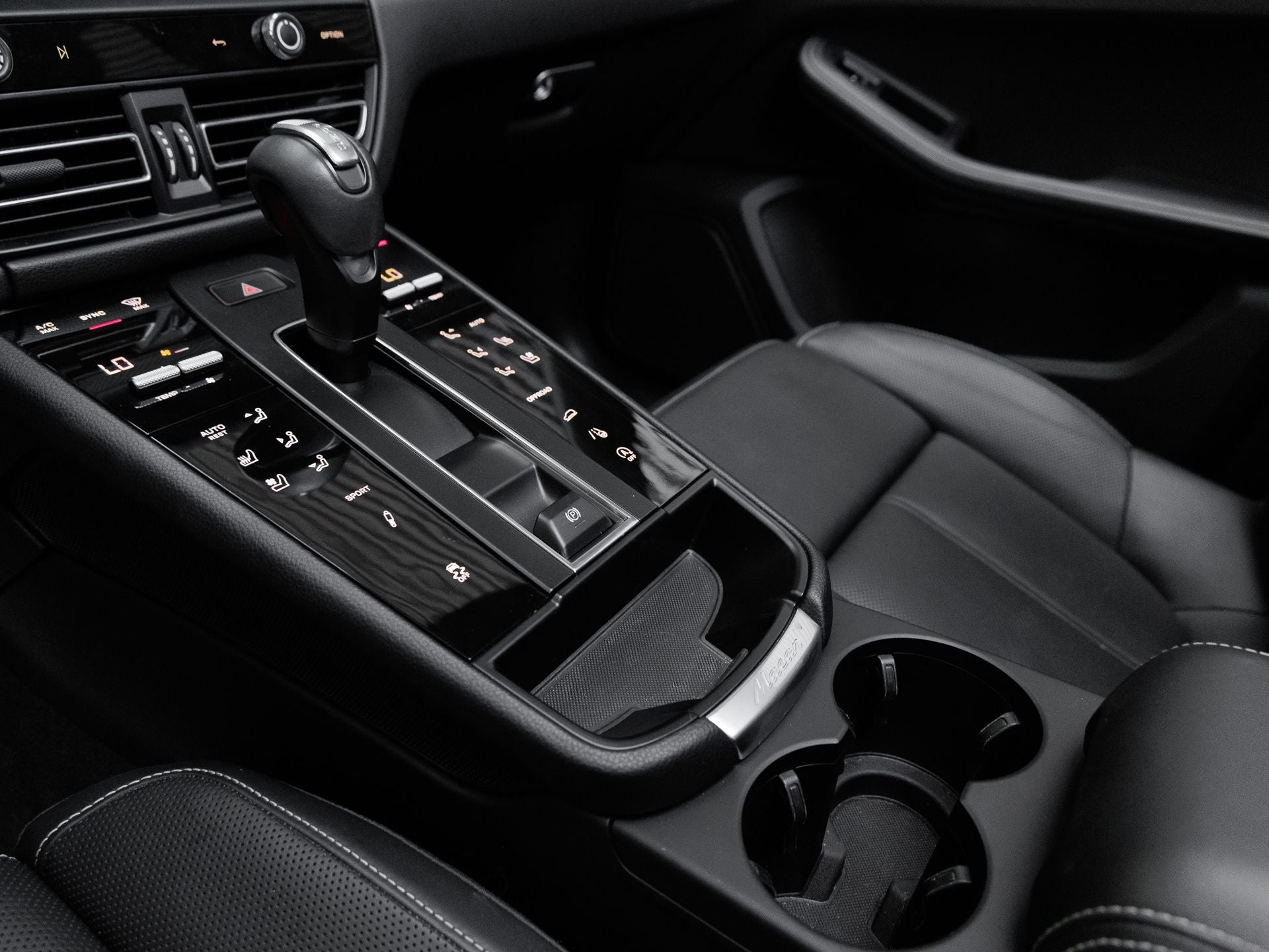 2023 Porsche Macan Macan S (MY23)