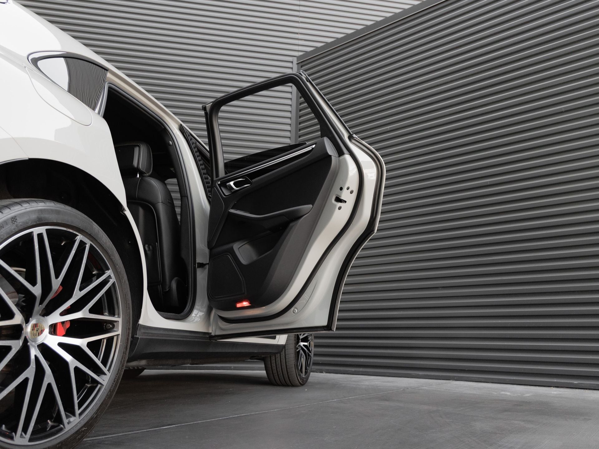 2023 Porsche Macan Macan S (MY23)