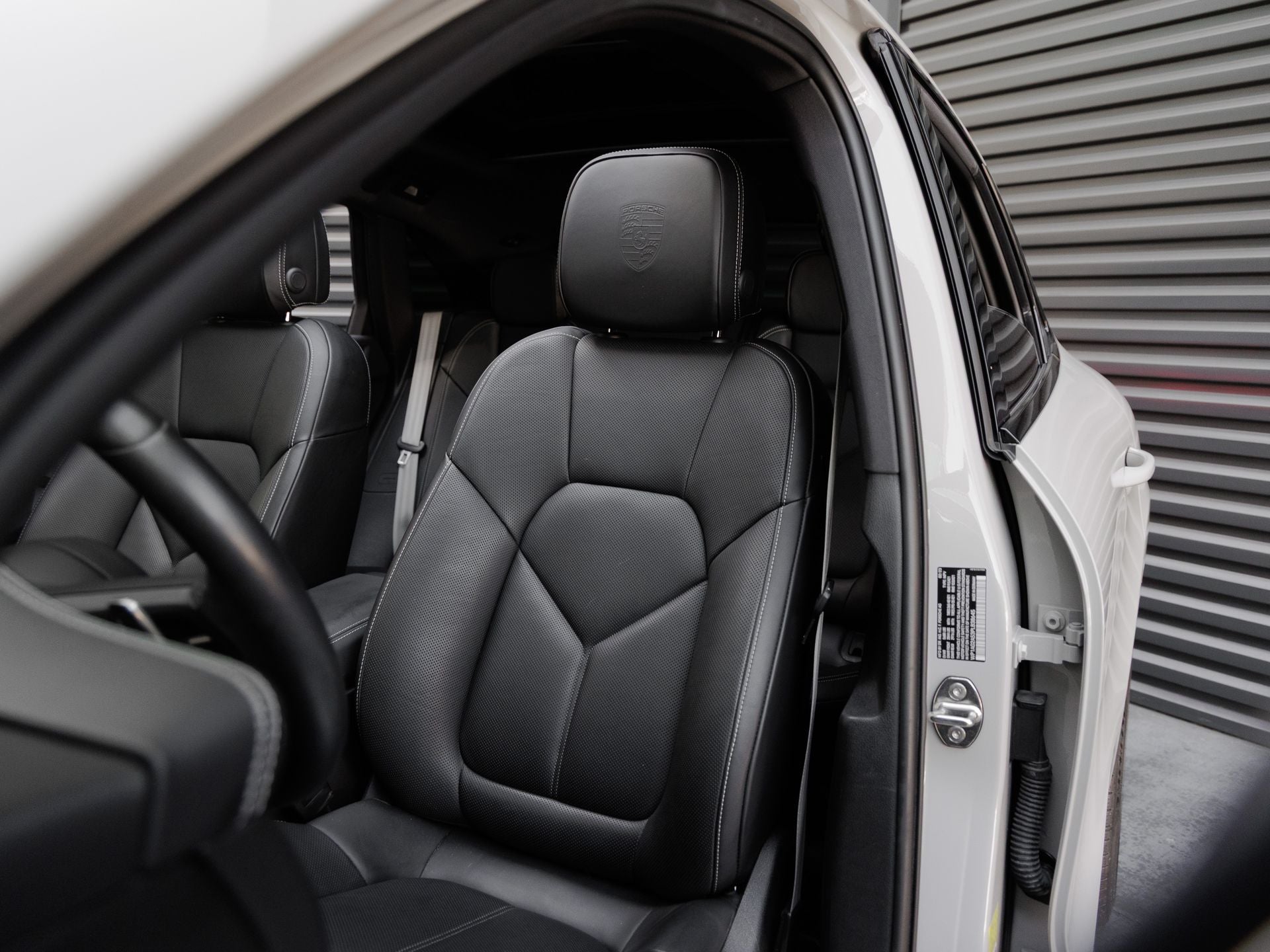 2023 Porsche Macan Macan S (MY23)