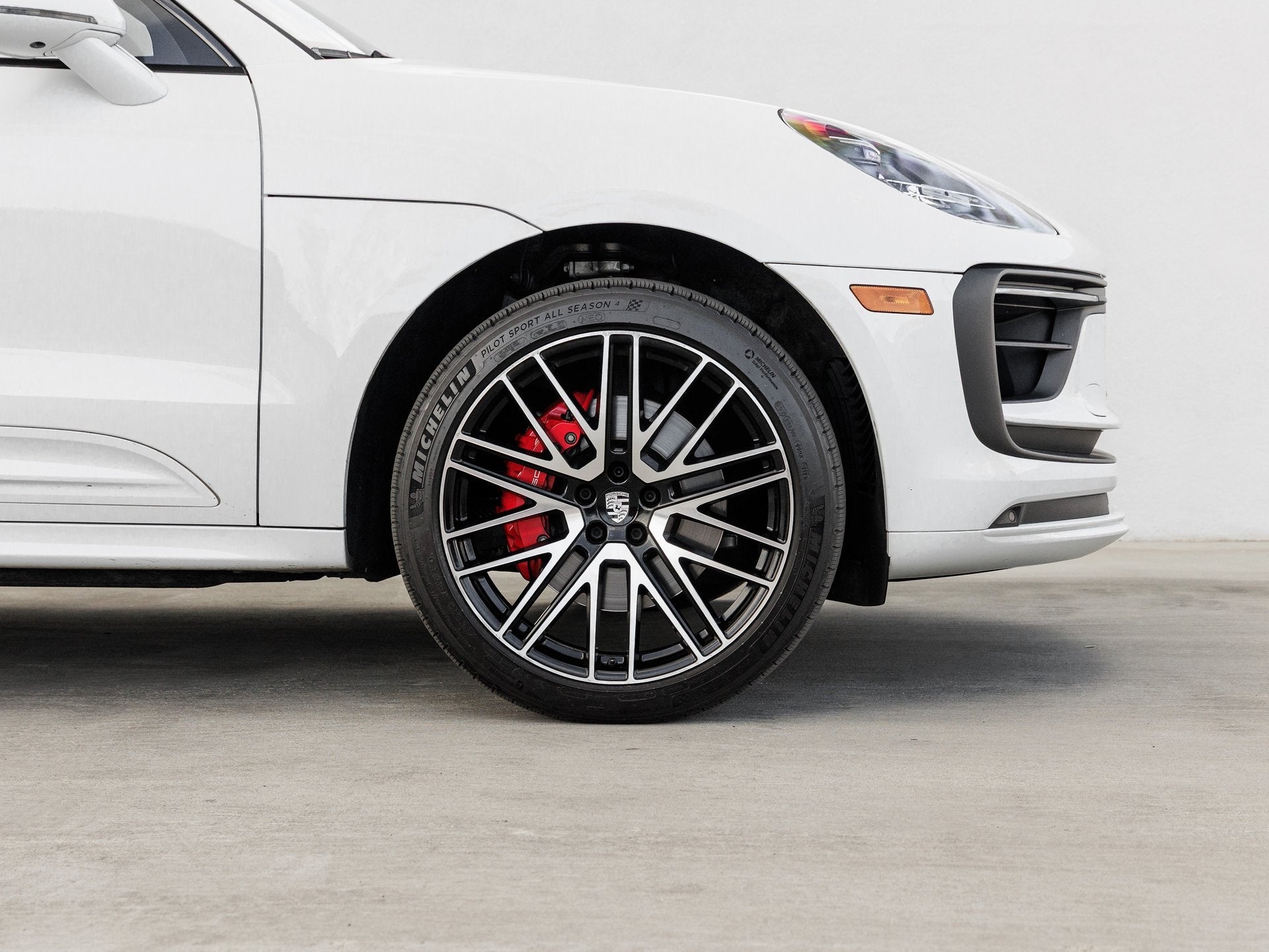 2022 Porsche Macan Macan S