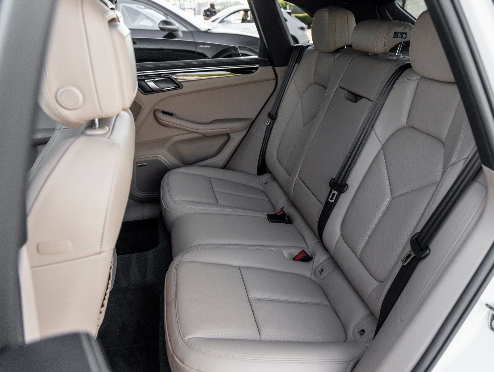 2026 Porsche Macan Macan S