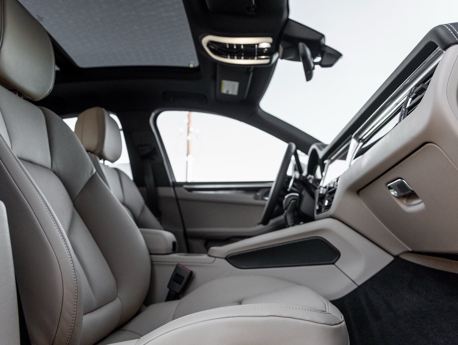 2026 Porsche Macan Macan S