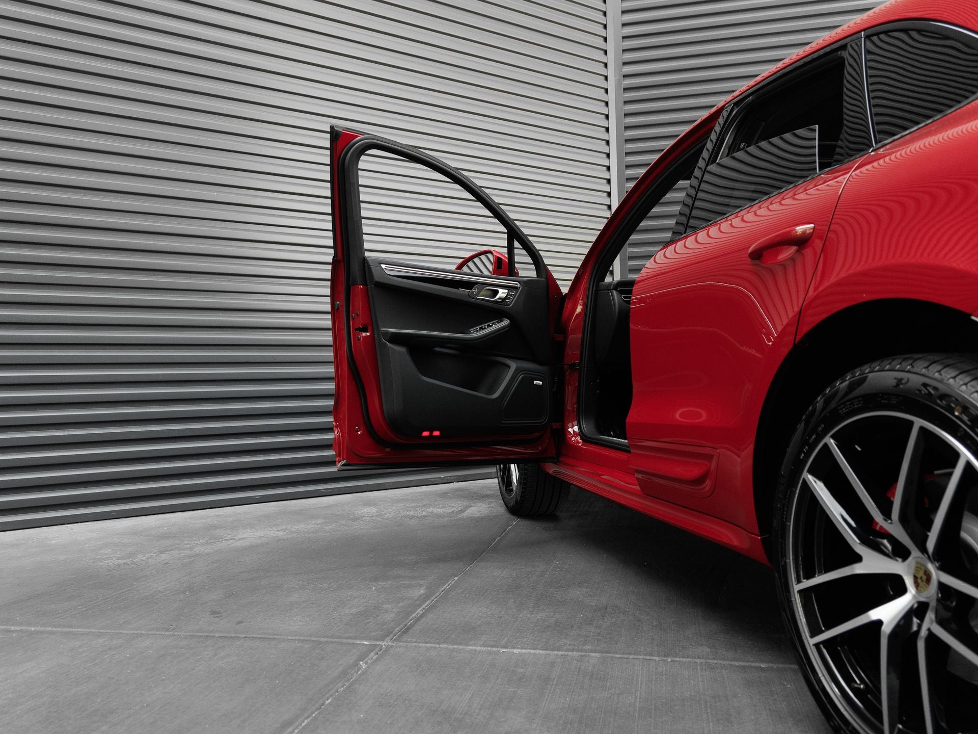 2026 Porsche Macan S