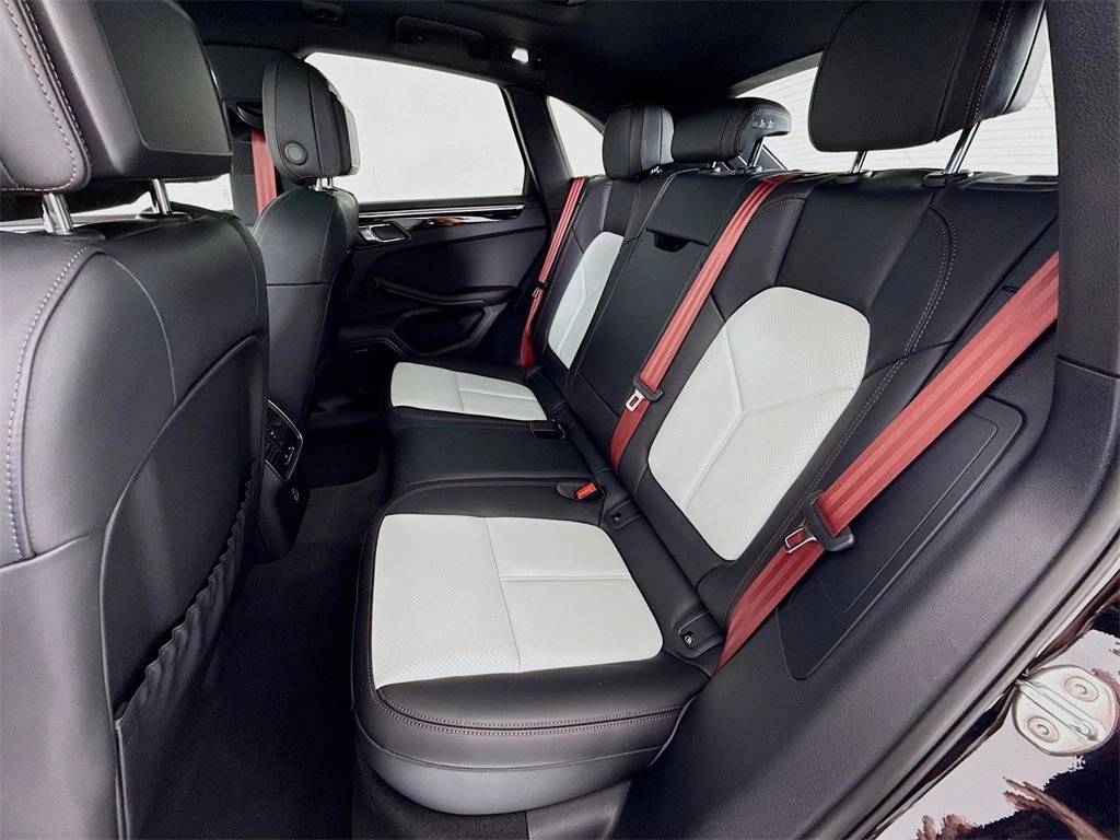 2026 Porsche Macan Macan S