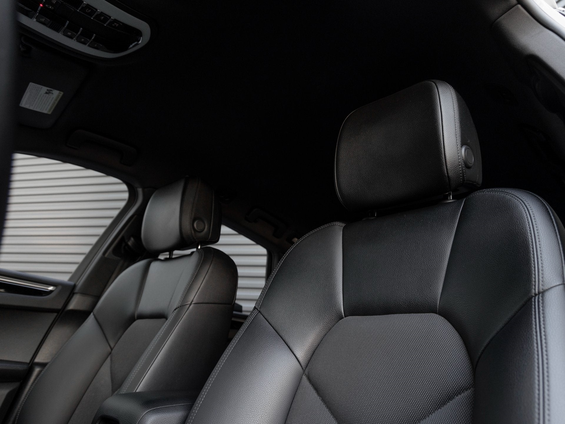 2022 Porsche Macan Macan S