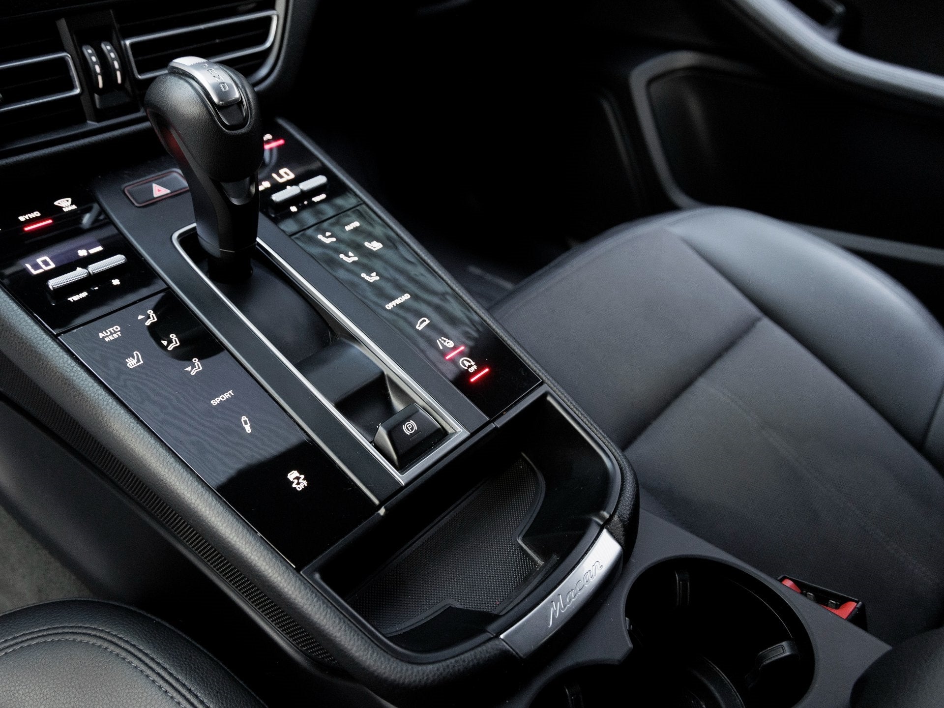 2022 Porsche Macan Macan S