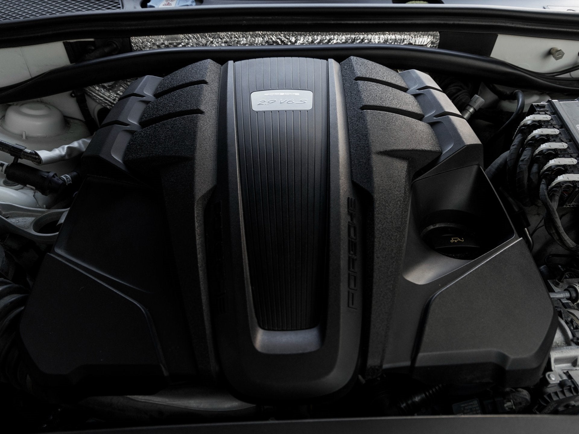 2022 Porsche Macan Macan S