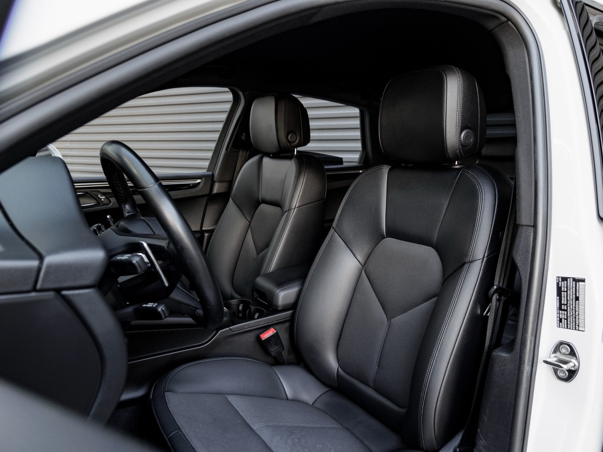 2022 Porsche Macan Macan S