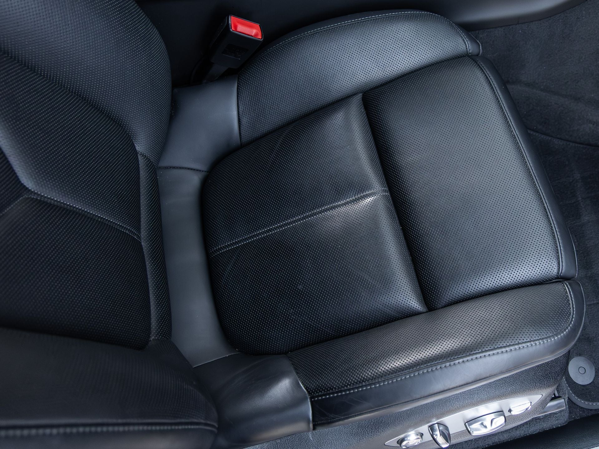 2024 Porsche Macan S