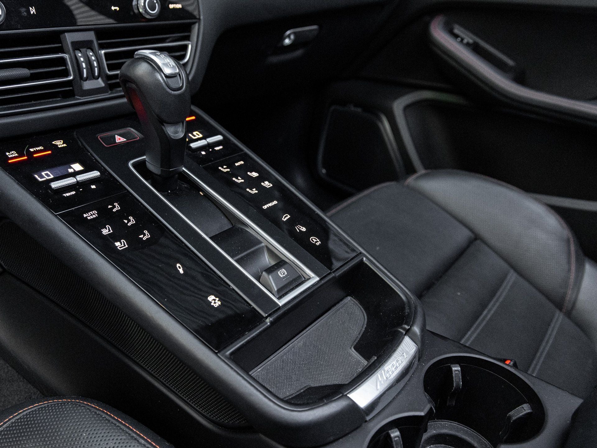 2023 Porsche Macan Macan S (MY23)