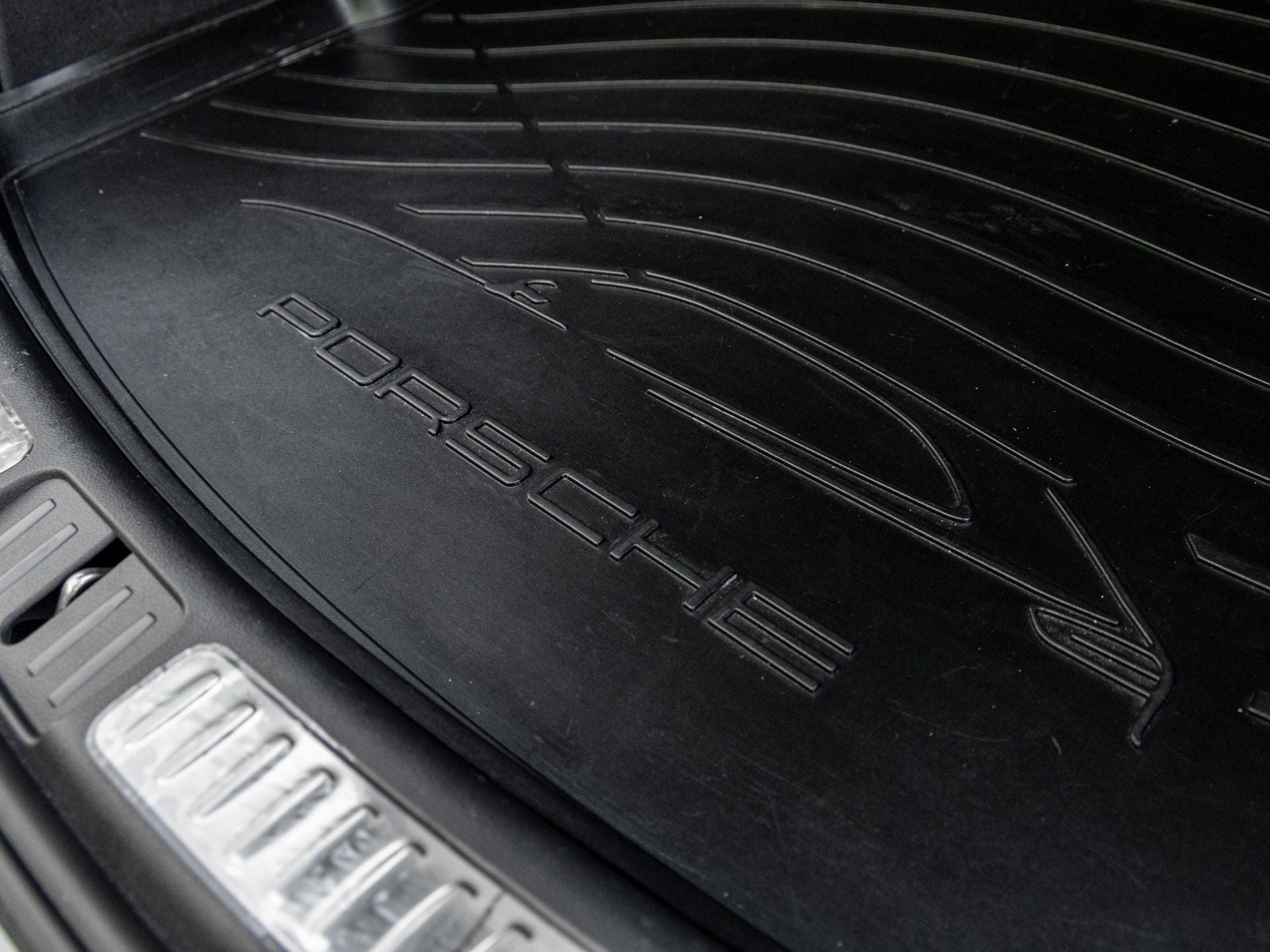 2023 Porsche Macan Macan S (MY23)