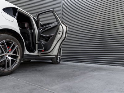 2023 Porsche Macan Macan S (MY23)